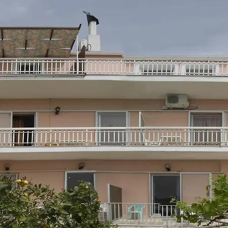 Anna Kanoni Perama (Corfu)